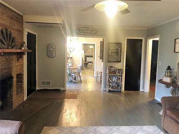 5th image of 754 Circle Dr NE