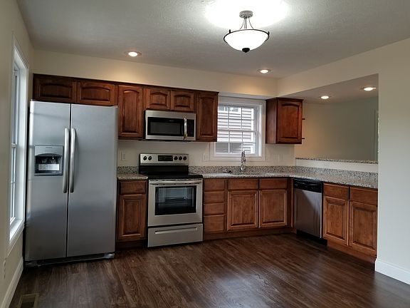 2nd image of 2266 S Samuel Ln