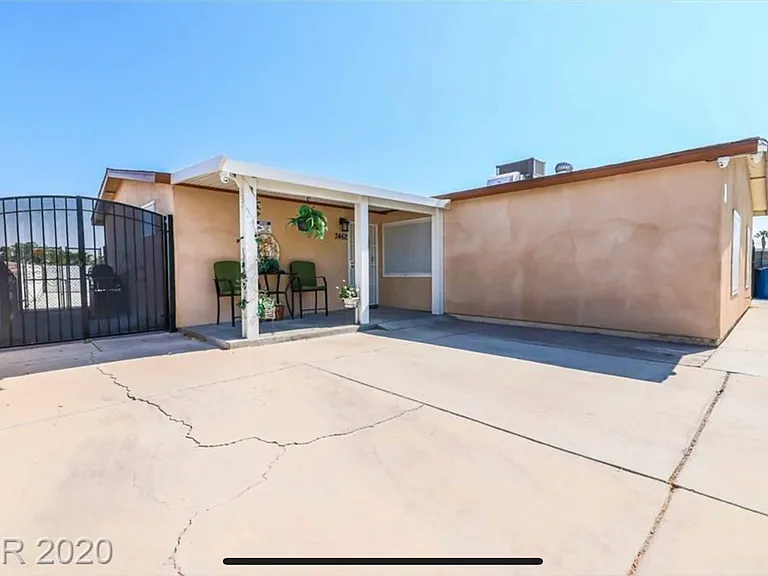 3462 Myrtle Ave — Photo 12
