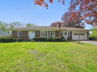 107 Parker St, Agawam, MA 01001