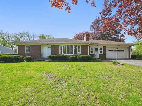 107 Parker St, Agawam, MA 01001