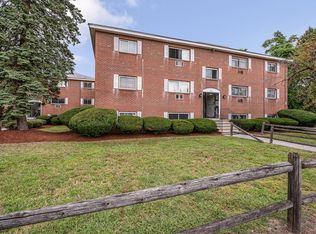 The Crossroads Condominium, Chelmsford, MA 01824