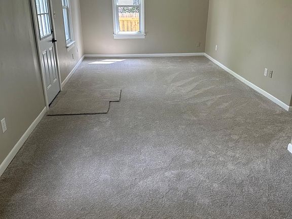 3rd image of 1703 Ludlow Cir