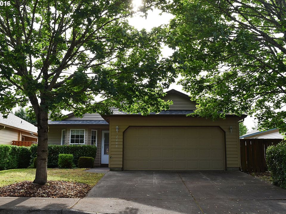 1st image of 2204 SE 176th Pl