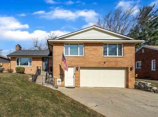 2214 Radcliffe Ave, Flint, MI 48503