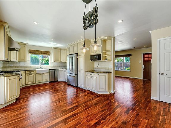 2nd image of 5114 McCoy Ave