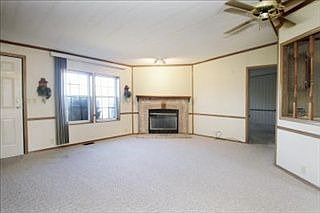 4th image of 1949 S 44th St