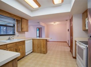 1370 Saxon Blvd, Deltona, FL 32725