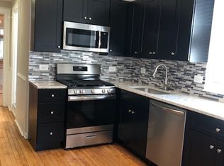 1104 W Wellington Ave #1, Chicago, IL 60657