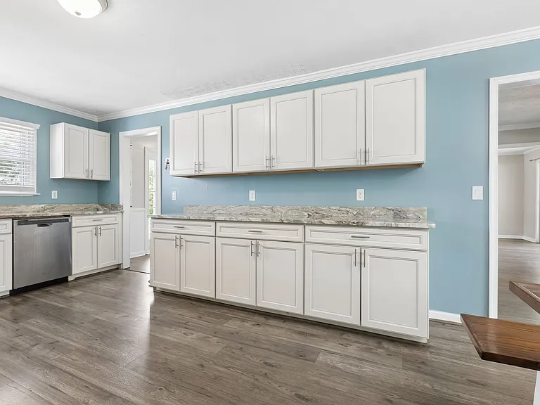 29 Adriatic Ave — Photo 10