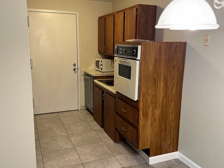 50 Silver Hill Ln — Photo 7