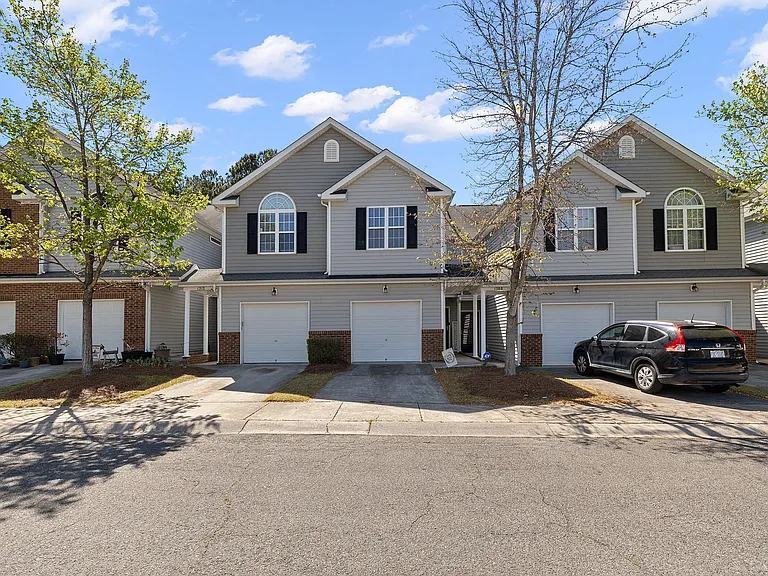 1210 Hadel Pl — Photo 2