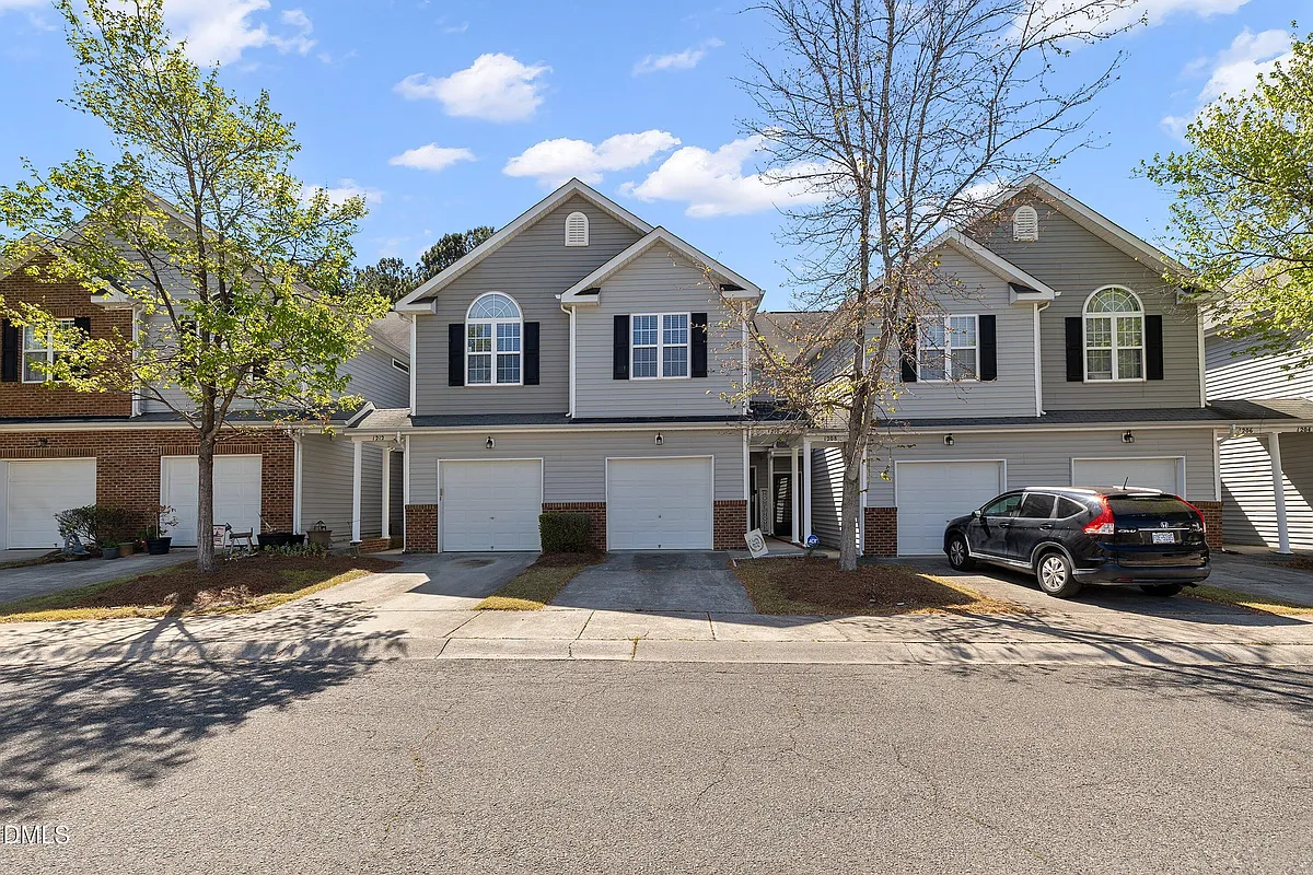 Building Photo - 1210 Hadel Pl