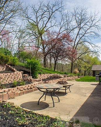 5th image of 247 Terrace Dr