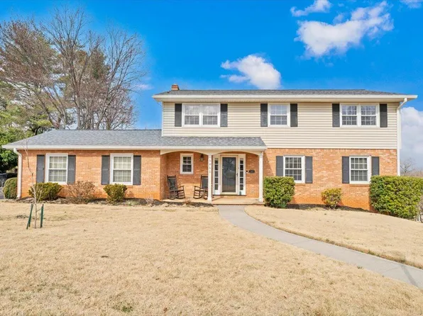 5855 Bighorn Dr, Roanoke, VA 24018