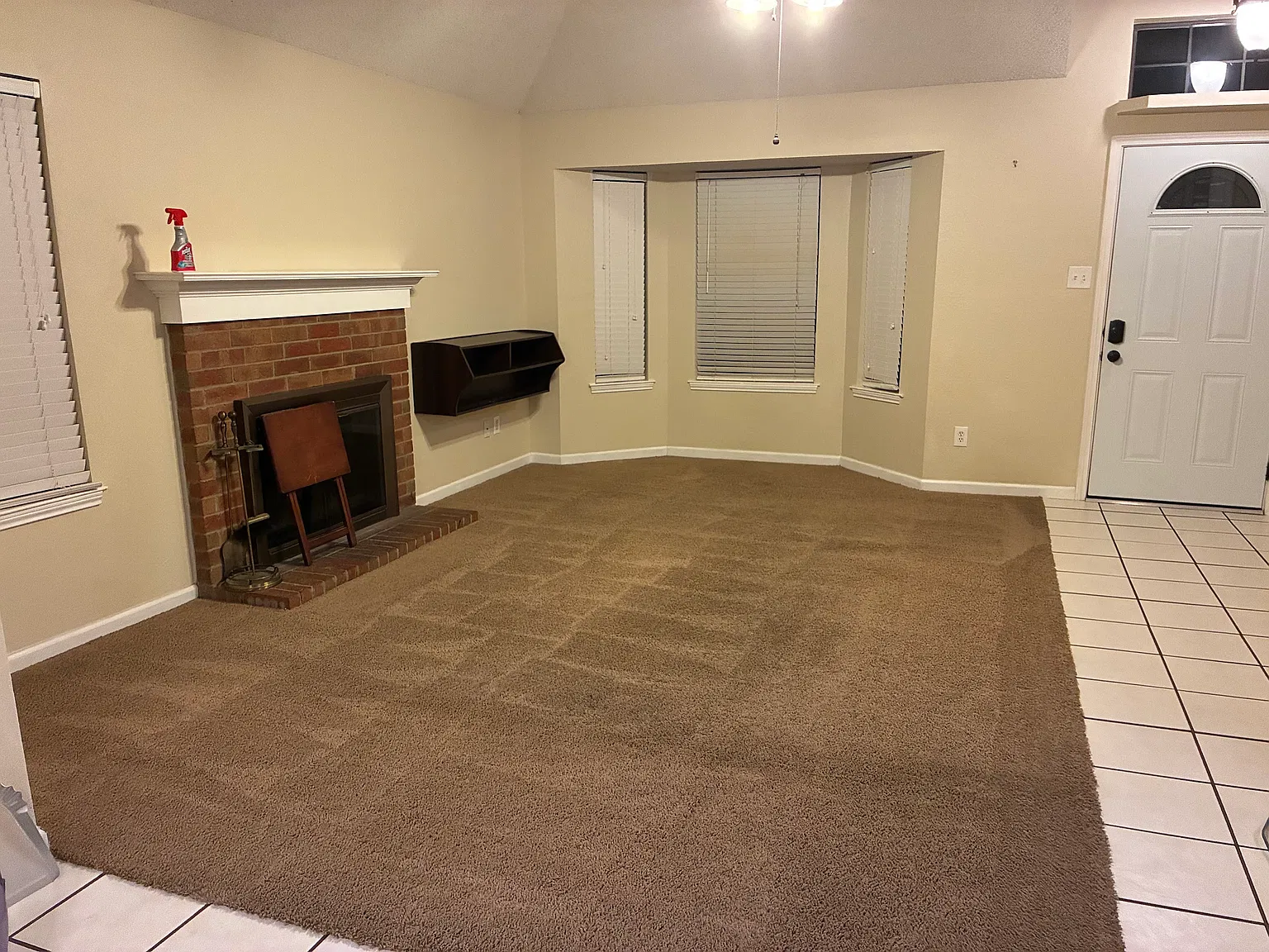 3 bed, 1375 sqft, $2,095 — Photo 4