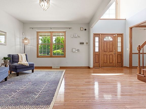 4th image of 15142 Old Oak Dr