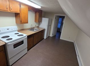 4 Kossuth St, Biddeford, ME 04005
