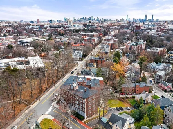 86 Buckingham St APT 4, Cambridge, MA 02138