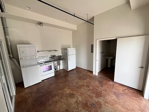 1350 S 8th Ave #4 Photo 1