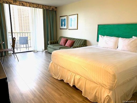 3rd image of 1850 Ala Moana Blvd #916
