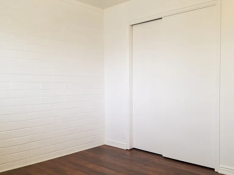 370 E. 200 N. — Photo 12