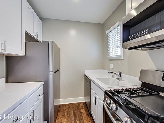 2nd image of 3266 24th St #02
