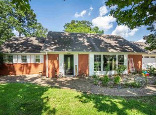 2810 Amberwood Dr, Longview, TX 75605