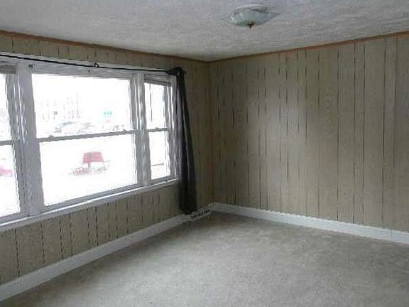 4th image of 41 6th St