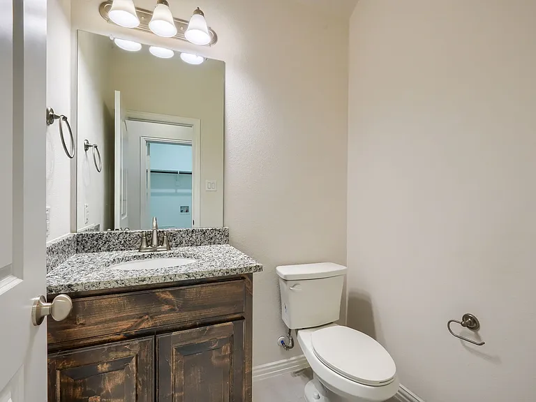 237 Teakwood Dr — Photo 5