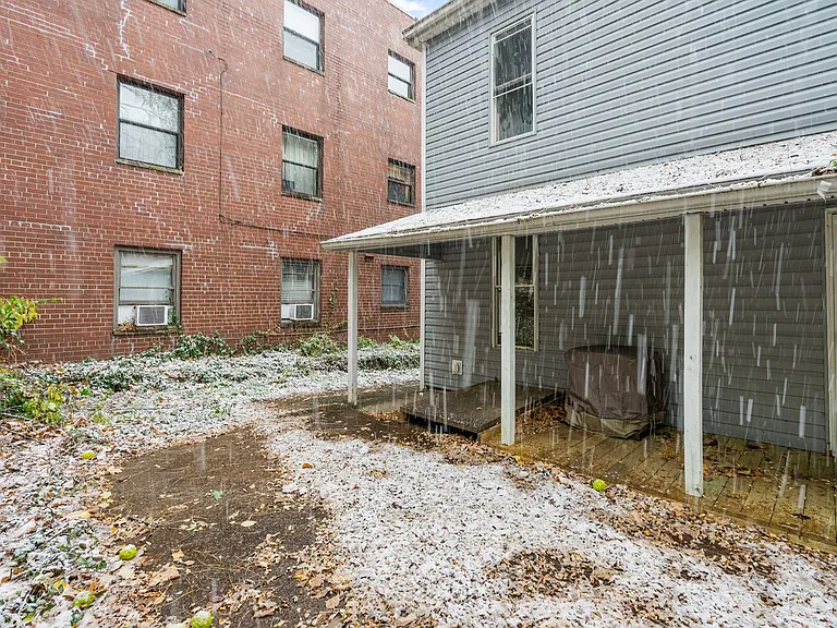 410 Lorenz Ave — Photo 27