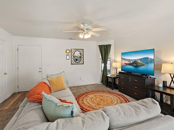 4th image of 3015 Merriman Rd Unit 12
