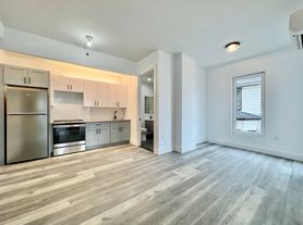 3321 Glenwood Rd