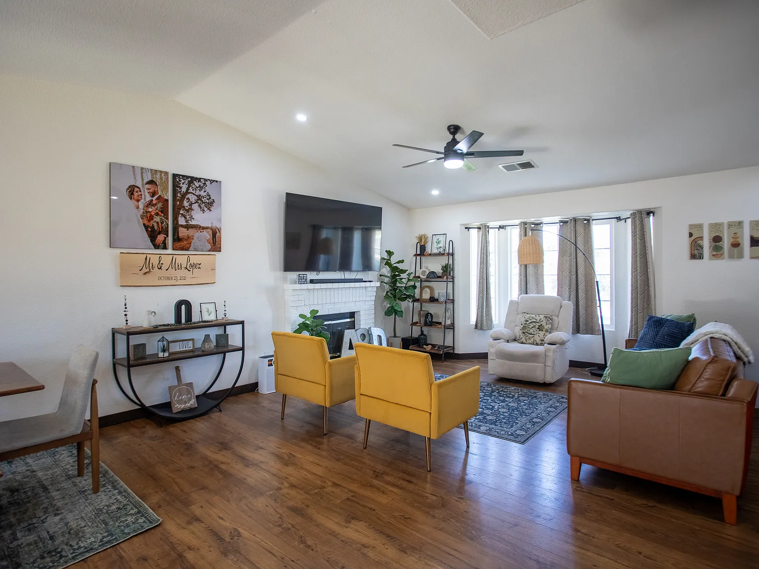 3 bed, 1329 sqft, $2,500 — Photo 3
