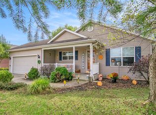 69795 Fox Xing, Edwardsburg, MI 49112