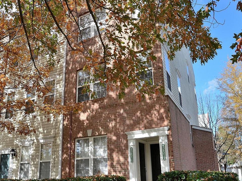1st image of 42513 Rockrose Sq