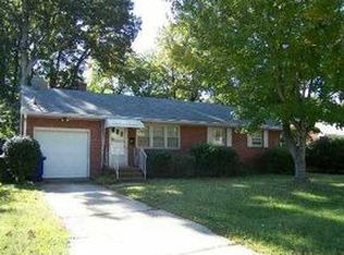 549 Blount Point Rd, Newport News, VA 23606