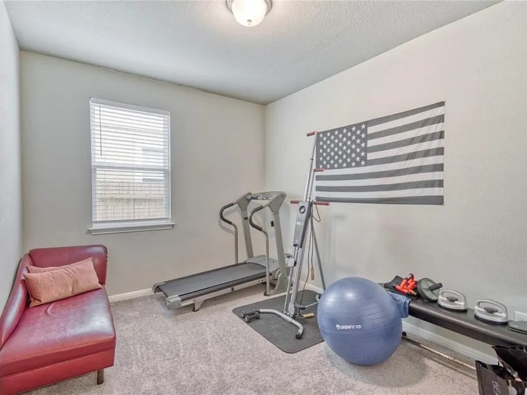 6410 Owl Creek Ln — Photo 10