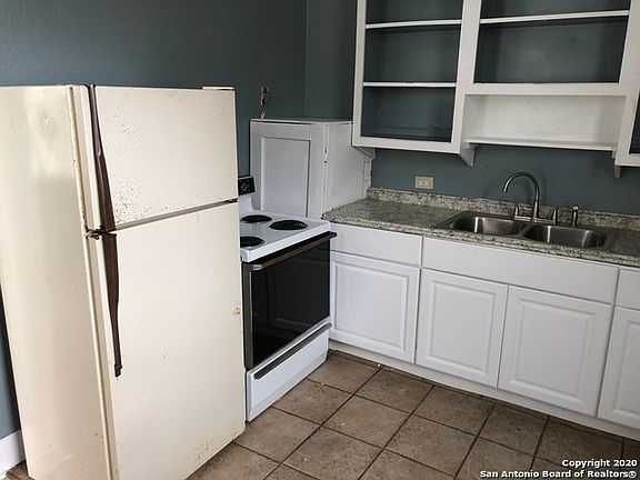 2nd image of 123 Yale Ave