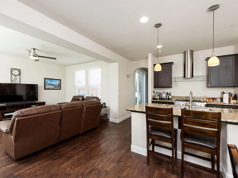 11333 N Blue Sage Ave — Photo 6
