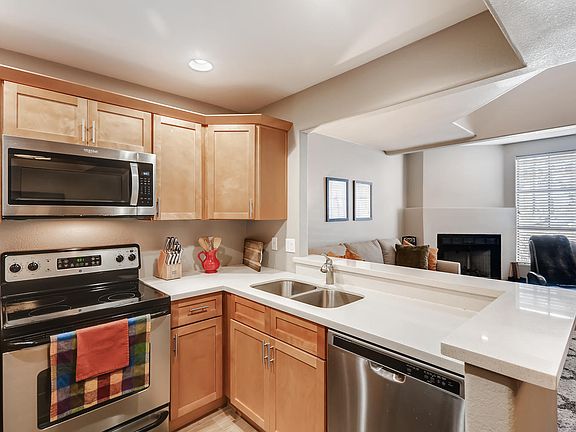 3rd image of 1025 E Highland Ave Unit 2