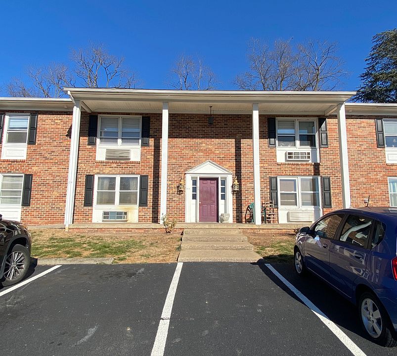 1st image of 2407 Bare St #M