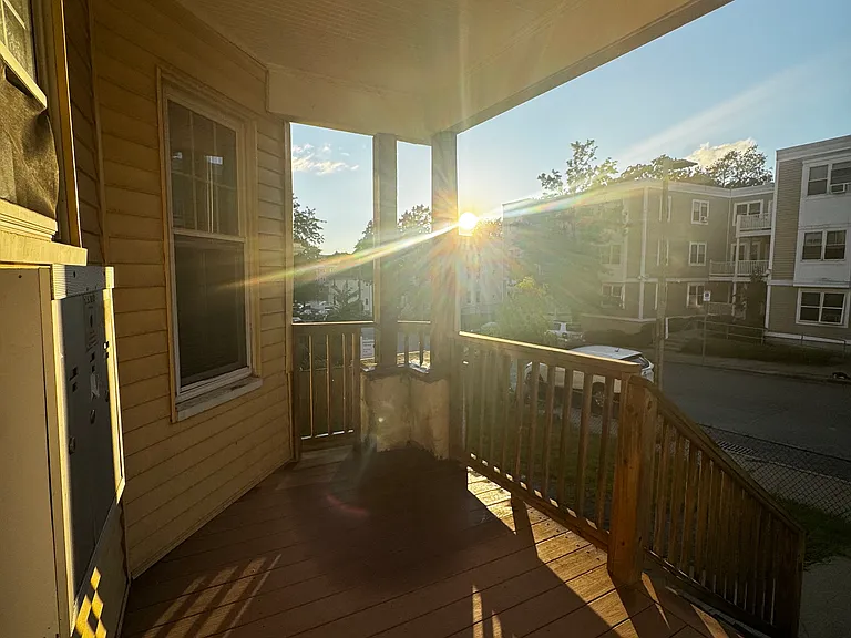 72 Kingsdale St #1 — Photo 1