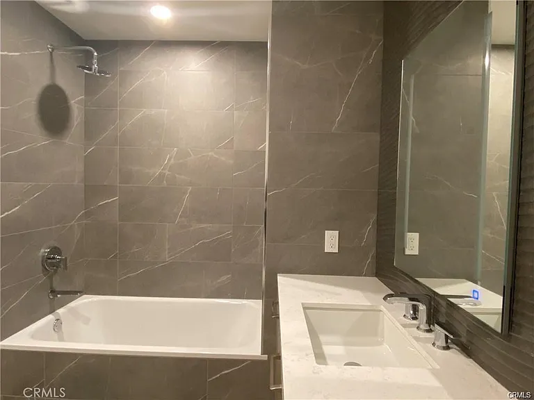 400 S Broadway Ave #2304 — Photo 11