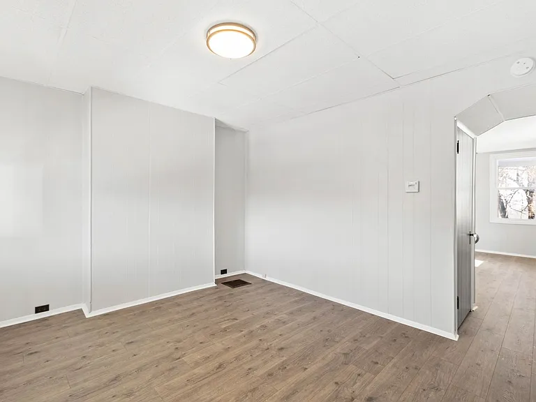 Realty Avenue Townhomes — Photo 7