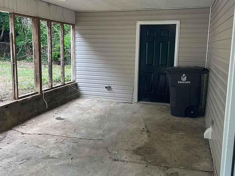 1612 N Jackson Ave — Photo 11
