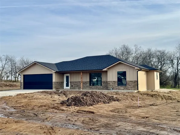 124 Private Road 33039, Brookston, TX 75421