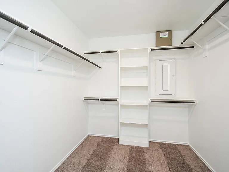 2910 Scanlan Mdw #18 — Photo 22
