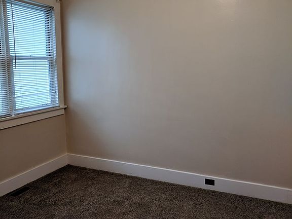 2nd image of 531 Duquesne Ave APT 1