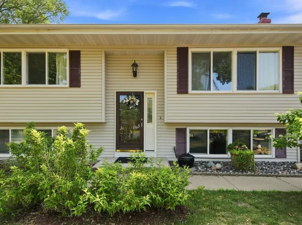 3236 115th Ln NW, Coon Rapids, MN 55433